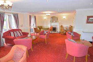 COMMUNAL LOUNGE- click for photo gallery